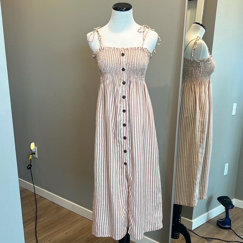 100% linen midi dress, great condition!